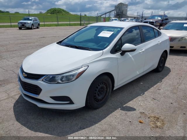 Chevrolet Cruze Ls Auto 2017 1G1BC5SM3H7239728 Image 2