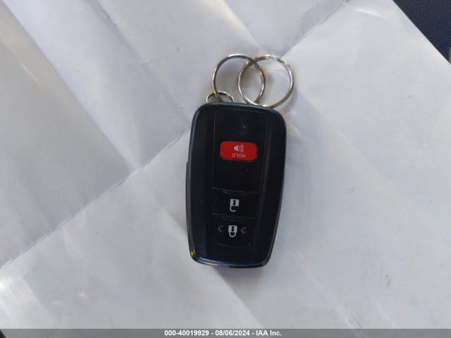 Toyota PRIUS XLE 2019 JTDKARFU2K3091634 Image 11