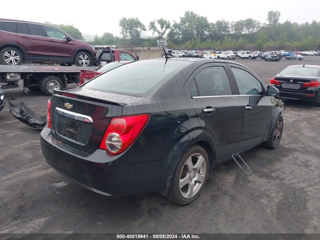 Chevrolet Sonic Ltz Auto 2014 1G1JE5SB4E4135198 Image 4