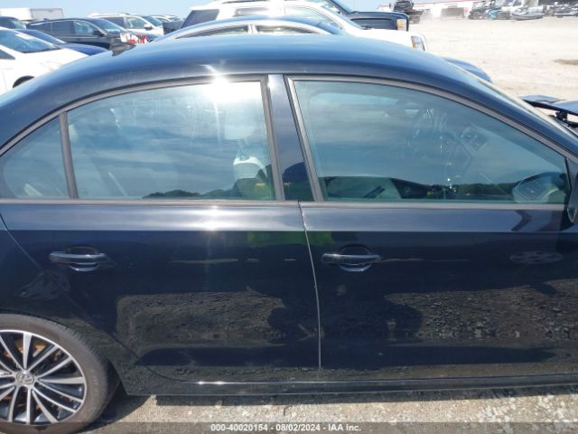 3VWB17AJ0GM265897 Volkswagen Jetta 1.8t Sport