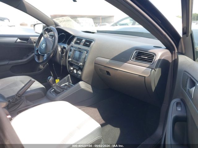 3VWB17AJ0GM265897 Volkswagen Jetta 1.8t Sport