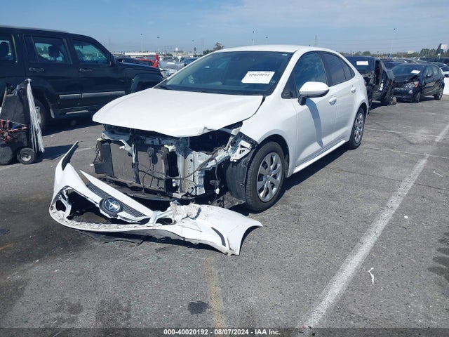 Toyota COROLLA LE 2020 5YFEPRAE2LP045631 Image 2