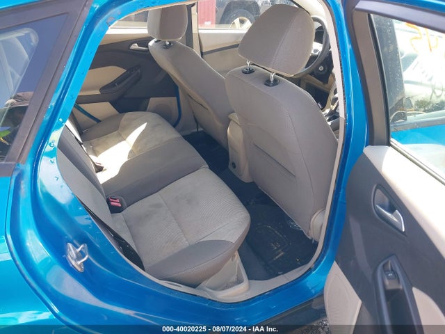 Ford FOCUS SE 2014 1FADP3K22EL359245 Image 8