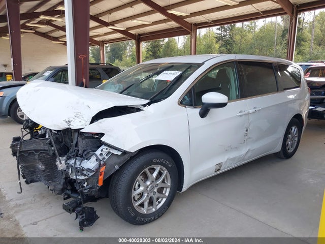 2C4RC1CG3PR519007 Chrysler Voyager Lx