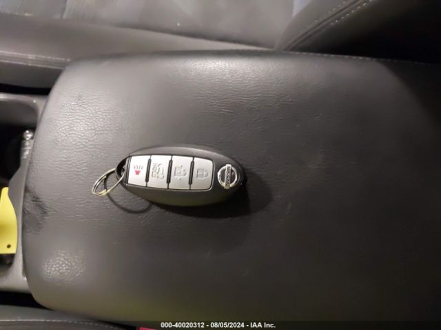 KNMAT2MV8FP583382 Nissan ROGUE SV