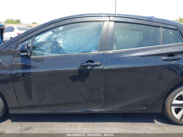 JTDKARFU7G3007699 Toyota Prius Four Touring