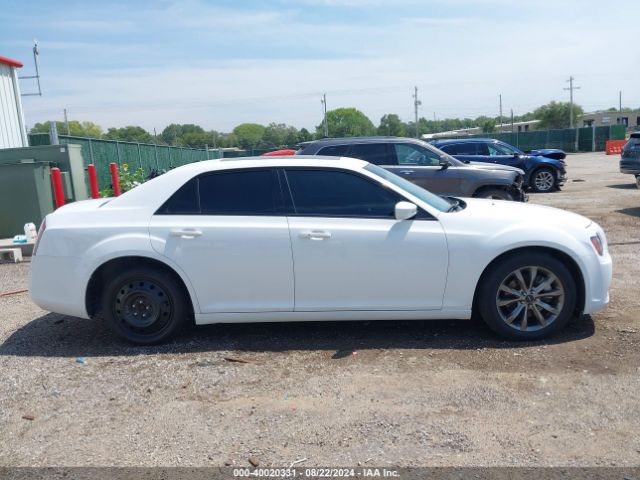 2C3CCAGG9EH287777 Chrysler 300 300s