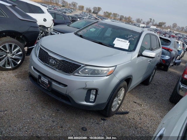 KIA SORENTO LX 2014 5XYKT4A61EG491481 Image 2