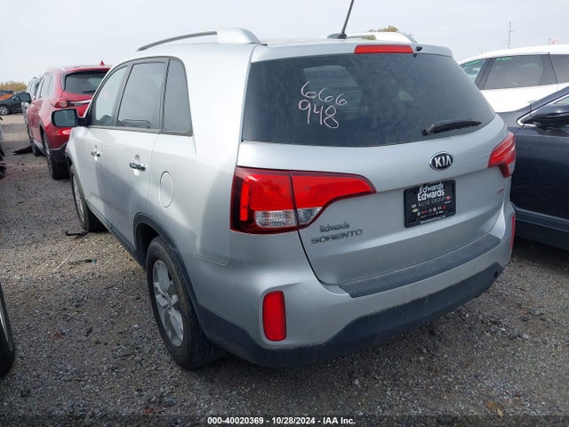 KIA SORENTO LX 2014 5XYKT4A61EG491481 Image 3