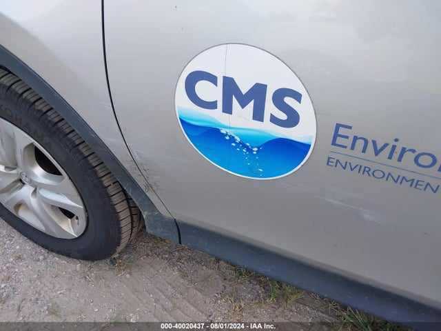Toyota RAV4 LE 2014 JTMBFREV5ED070352 Image 12