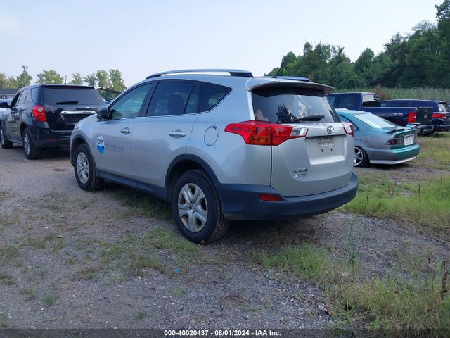 Toyota RAV4 LE 2014 JTMBFREV5ED070352 Image 3