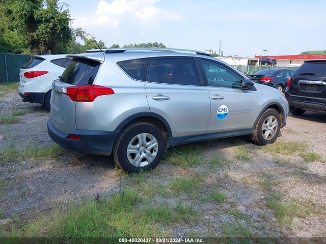 Toyota RAV4 LE 2014 JTMBFREV5ED070352 Image 4