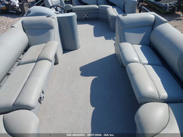 2014 BENTLEY 24' ENB11360L314 Photo 4