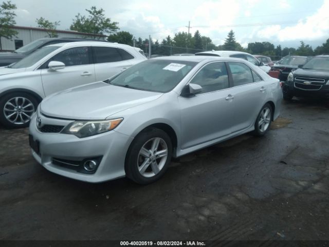4T1BF1FKXEU397105 Toyota CAMRY SE