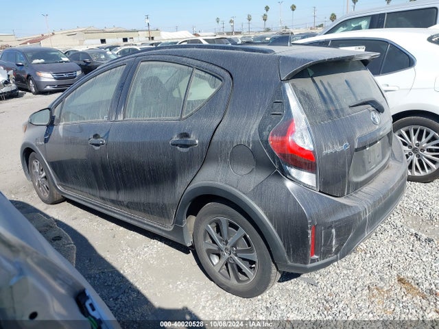 Toyota Prius C Two 2018 JTDKDTB38J1603683 Image 3