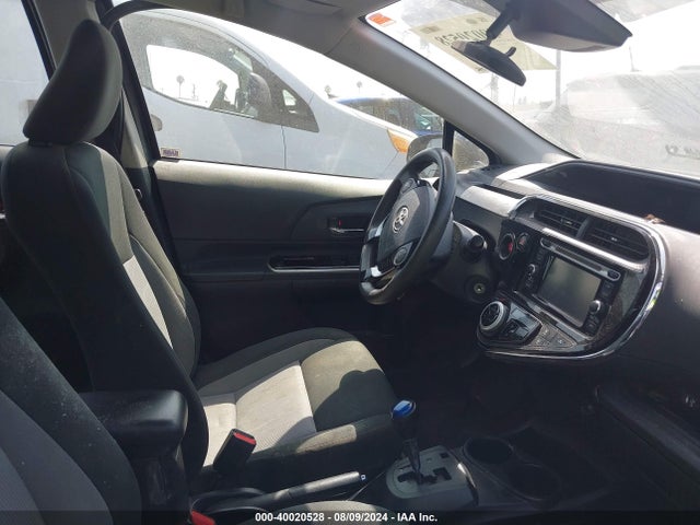 Toyota Prius C Two 2018 JTDKDTB38J1603683 Image 5
