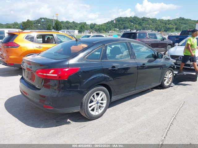 Ford FOCUS SE 2016 1FADP3F25GL227173 Image 4