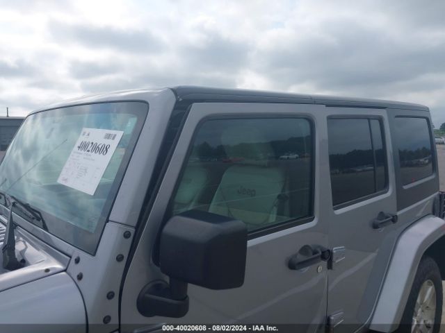 1C4BJWEG1GL113754 Jeep Wrangler Unlimited Sahara