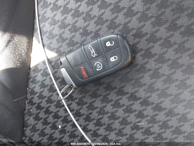 40020615 :رقم المزاد ، 2C3CDZBT8KH556878 vin ، 2019 Dodge Challenger R/t مزاد بيع