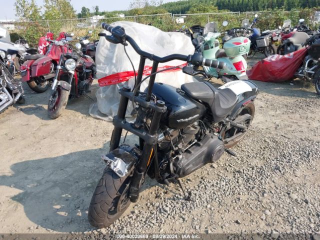 2018 HARLEY-DAVIDSON FXFBS 1HD1YLK3XJC057374 Photo 1