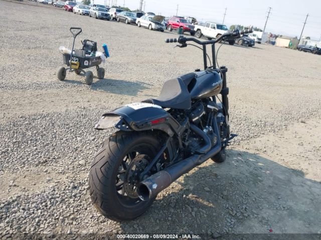 2018 HARLEY-DAVIDSON FXFBS 1HD1YLK3XJC057374 Photo 3