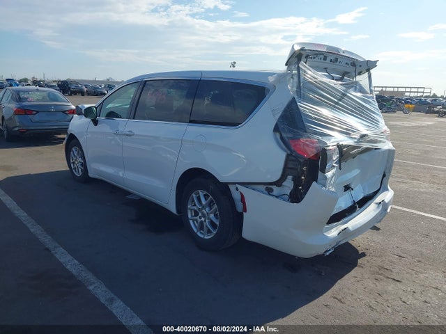 2C4RC1CG9NR215516 Chrysler Voyager Lx