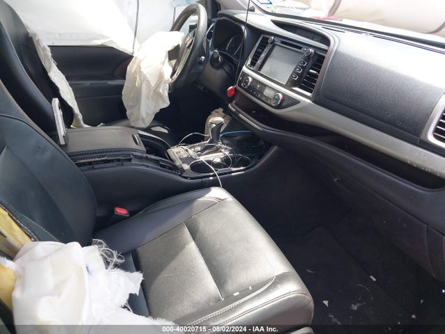 Toyota Highlander Xle 2019 5TDKZRFH4KS560541 Image 5