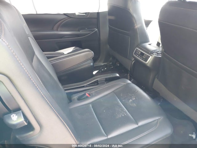 Toyota Highlander Xle 2019 5TDKZRFH4KS560541 Image 8