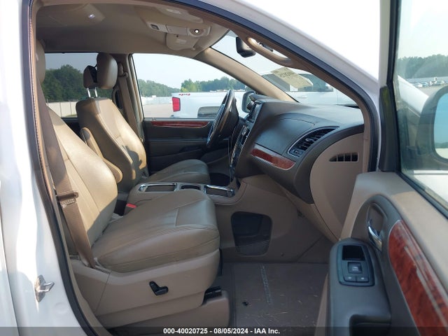 2C4RC1CG8ER409356 Chrysler Town & Country Touring-l
