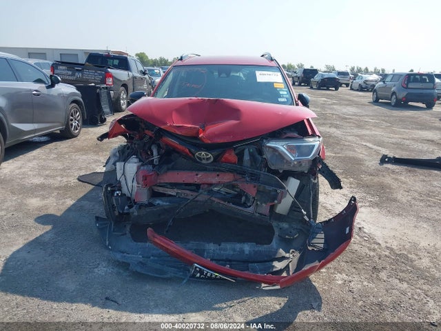 Toyota RAV4 LE 2017 JTMZFREV3HJ135946 Image 13