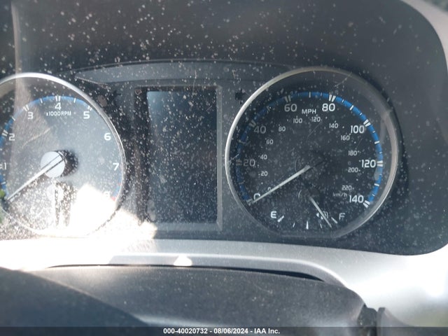 Toyota RAV4 LE 2017 JTMZFREV3HJ135946 Image 7