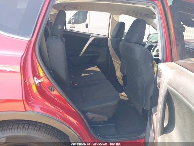 Toyota RAV4 LE 2017 JTMZFREV3HJ135946 Image 8