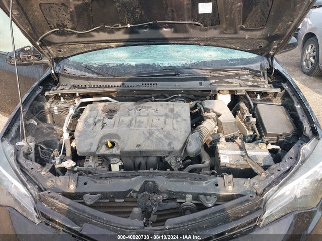 Toyota COROLLA LE 2018 5YFBURHE9JP740929 Image 10