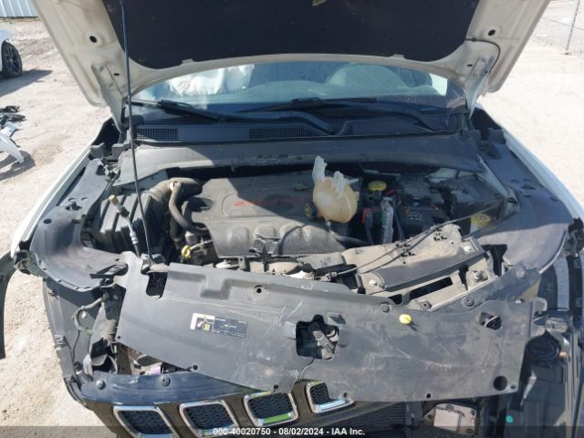 3C4NJCBB5JT102868 Jeep Compass Latitude Fwd