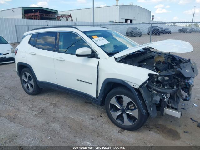 3C4NJCBB5JT102868 Jeep Compass Latitude Fwd
