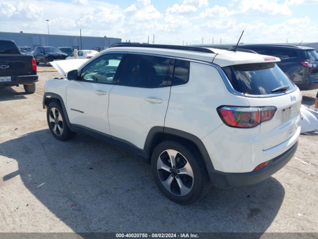 3C4NJCBB5JT102868 Jeep Compass Latitude Fwd