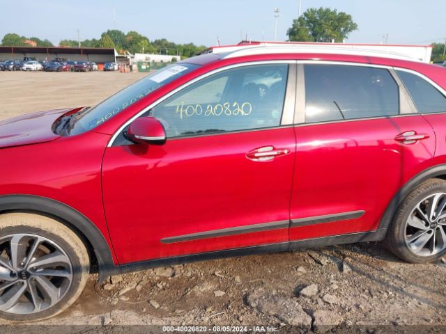 KNDCE3LC8K5216500 KIA Niro Touring