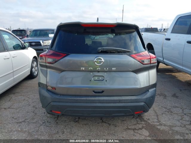 5N1AT3AA5MC679879 Nissan Rogue S Fwd