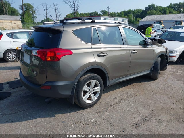 Toyota Rav4 Xle 2014 JTMRFREV2ED065723 Image 4
