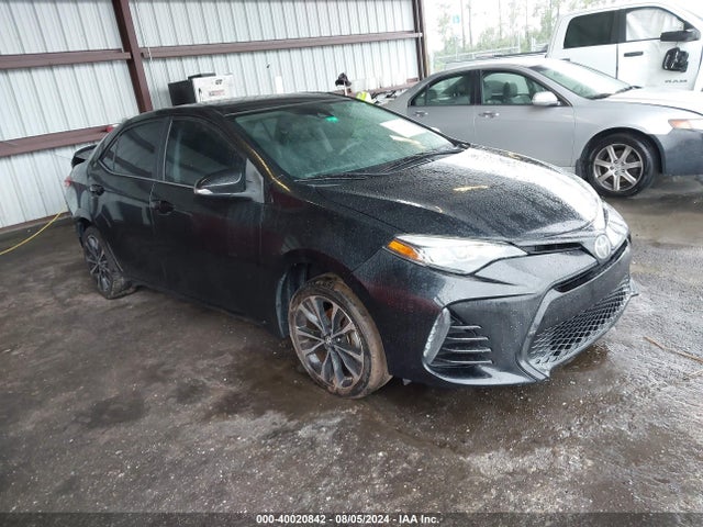 Toyota COROLLA SE 2018 5YFBURHE5JP767092 головне зображення