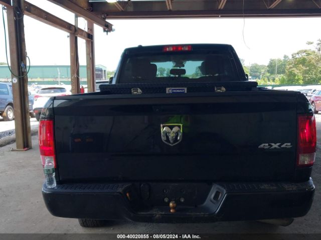 1C6RR7FG4KS580958 RAM 1500 Classic Express Quad Cab 4x4 6'4 Box