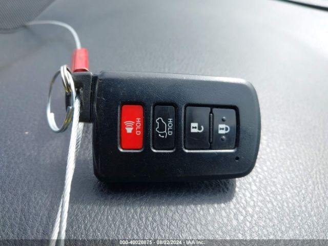 JTMDFREV0GJ085872 Toyota Rav4 Limited