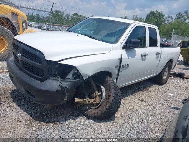1C6RR7FT6HS568400 RAM 1500 Tradesman Quad Cab 4x4 6'4 Box