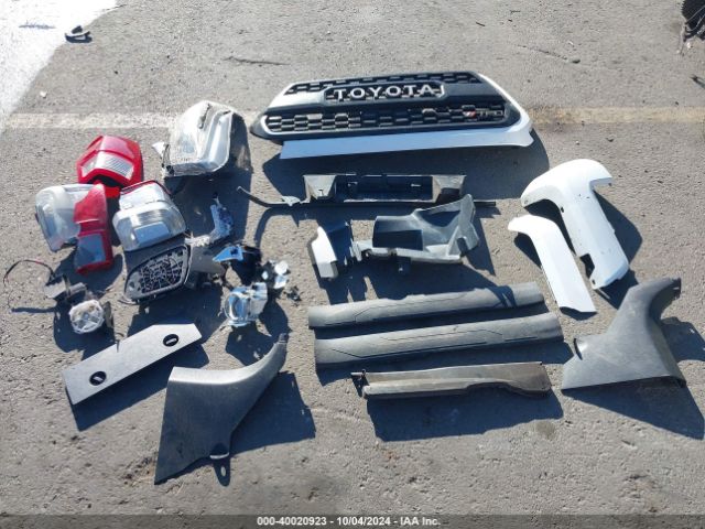 3TMAZ5CN9HM046272 Toyota Tacoma Trd Sport