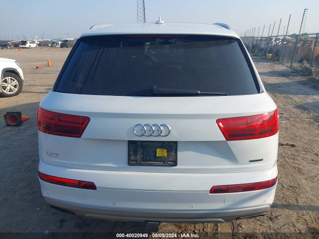 WA1LAAF76KD048368 Audi Q7 55 Premium/55 Se Premium