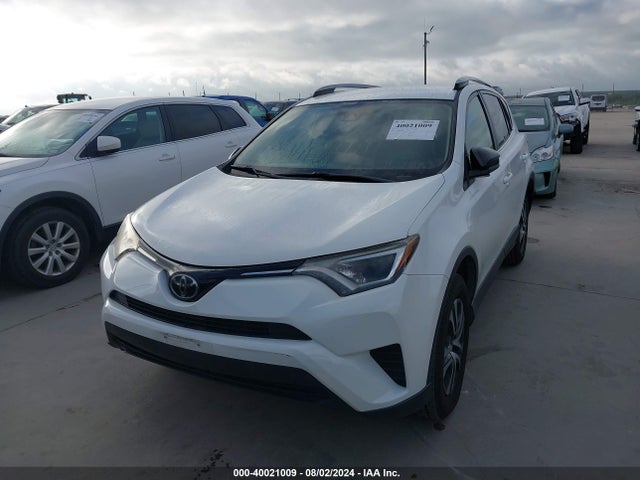 Toyota RAV4 LE 2017 JTMZFREV8HJ124876 Image 6