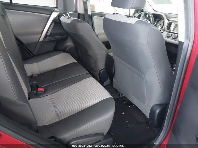 Toyota RAV4 LE 2014 JTMZFREV8EJ004961 Image 8