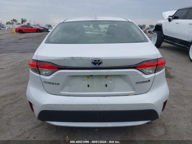 Toyota Corolla Hybrid Le 2022 JTDEAMDE2N3000930 Image 16