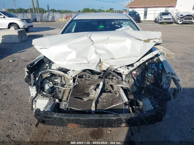 Toyota COROLLA LE 2018 5YFBURHE4JP795191 Image 13