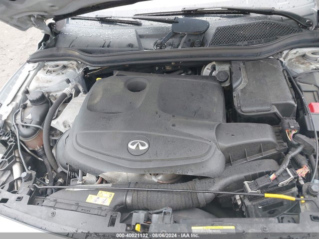 SJKCH5CRXHA031563 Infiniti Qx30 Premium
